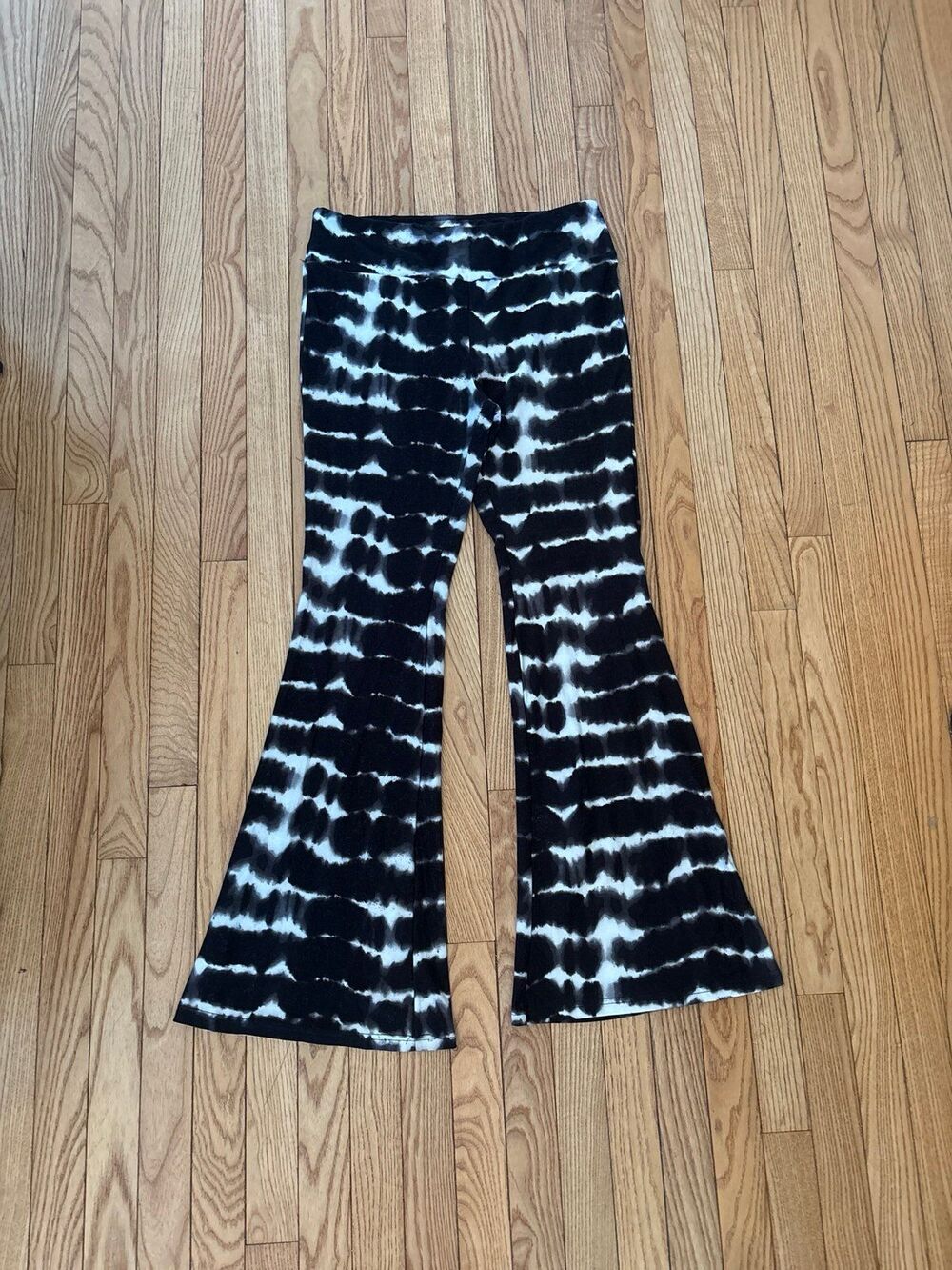 Pants casual tie die tie dye stripes black white yoga band leggings flare girls